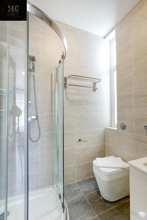 Lux Sea Front Penthouse With Breathtaking Views In St Pauls By 360 Estates Διαμέρισμα Σεντ Πόλς Μπέι Εξωτερικό φωτογραφία