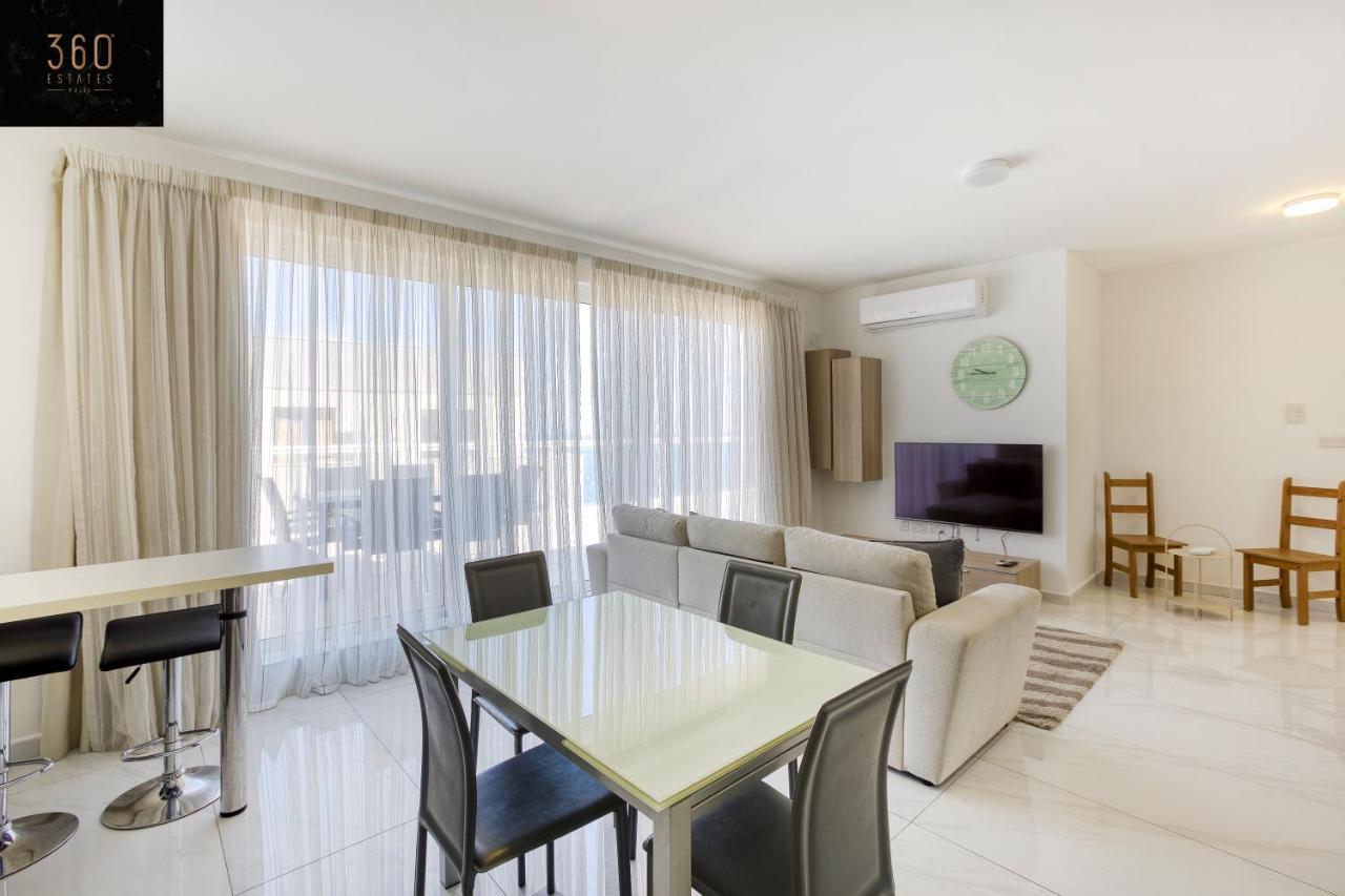 Lux Sea Front Penthouse With Breathtaking Views In St Pauls By 360 Estates Διαμέρισμα Σεντ Πόλς Μπέι Εξωτερικό φωτογραφία